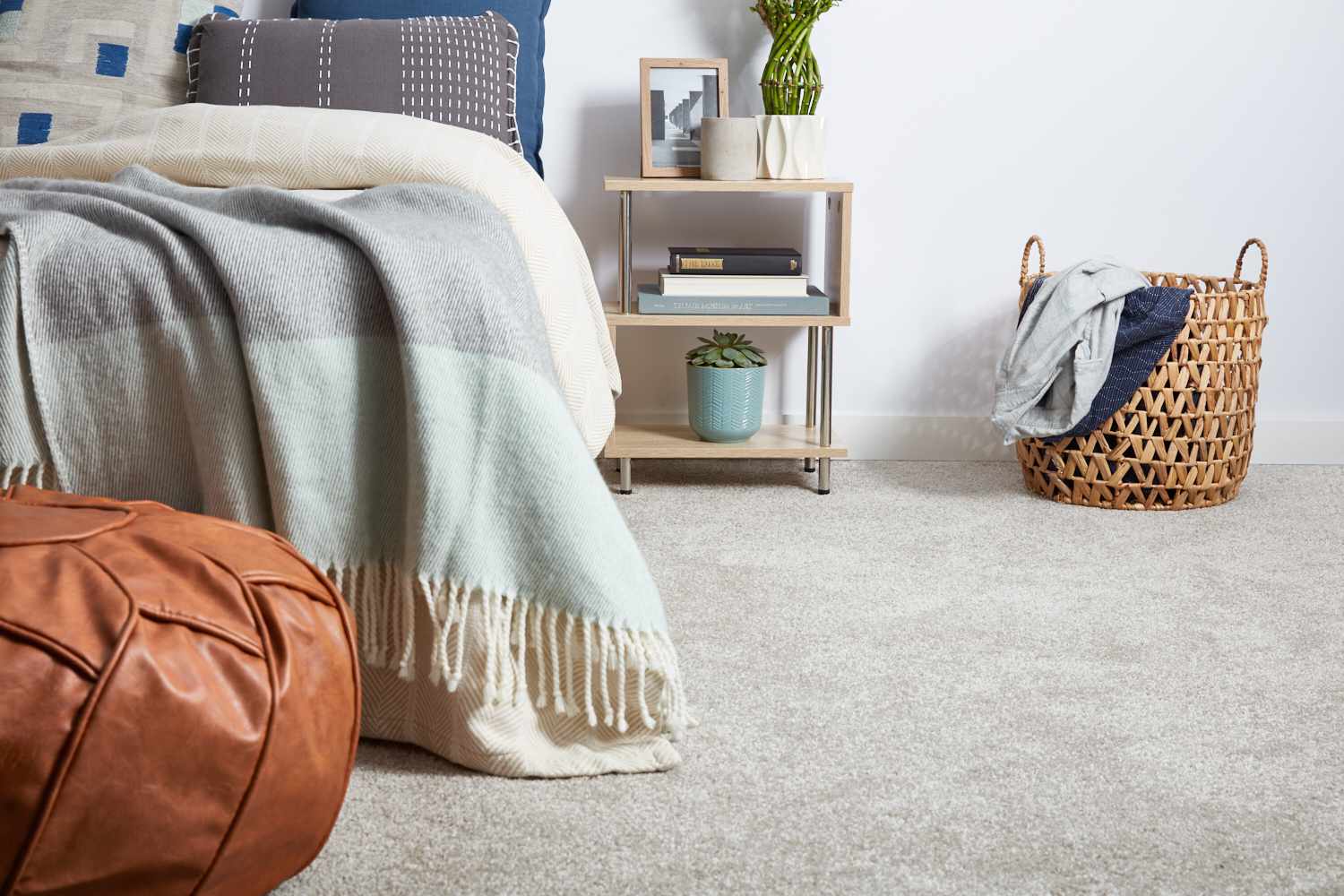 You are currently viewing How to Choose the Perfect Wool Wall to Wall Carpeting for Your Space