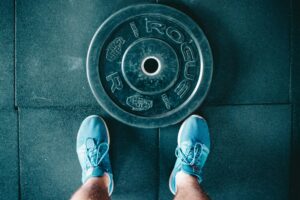 Read more about the article What Are The Pros And Cons Of Rubber Flooring?